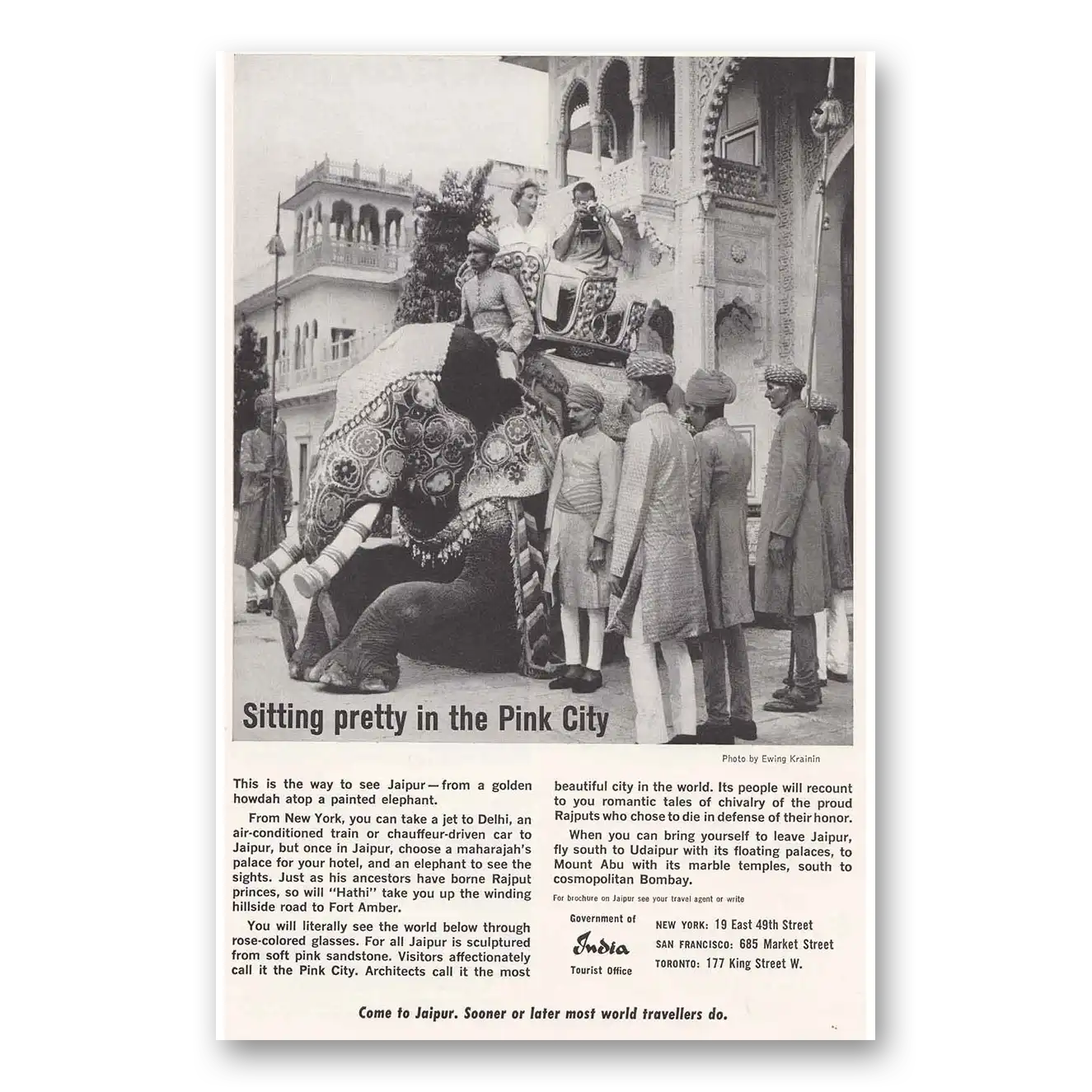 1962 India Sitting Pretty in the Pink City Vintage Magazine Print Ad