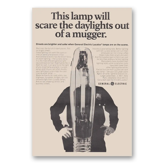 1969 GE Lamps This Light Will Scare the Daylights Out of Mugger Vintage Magazine Print Ad