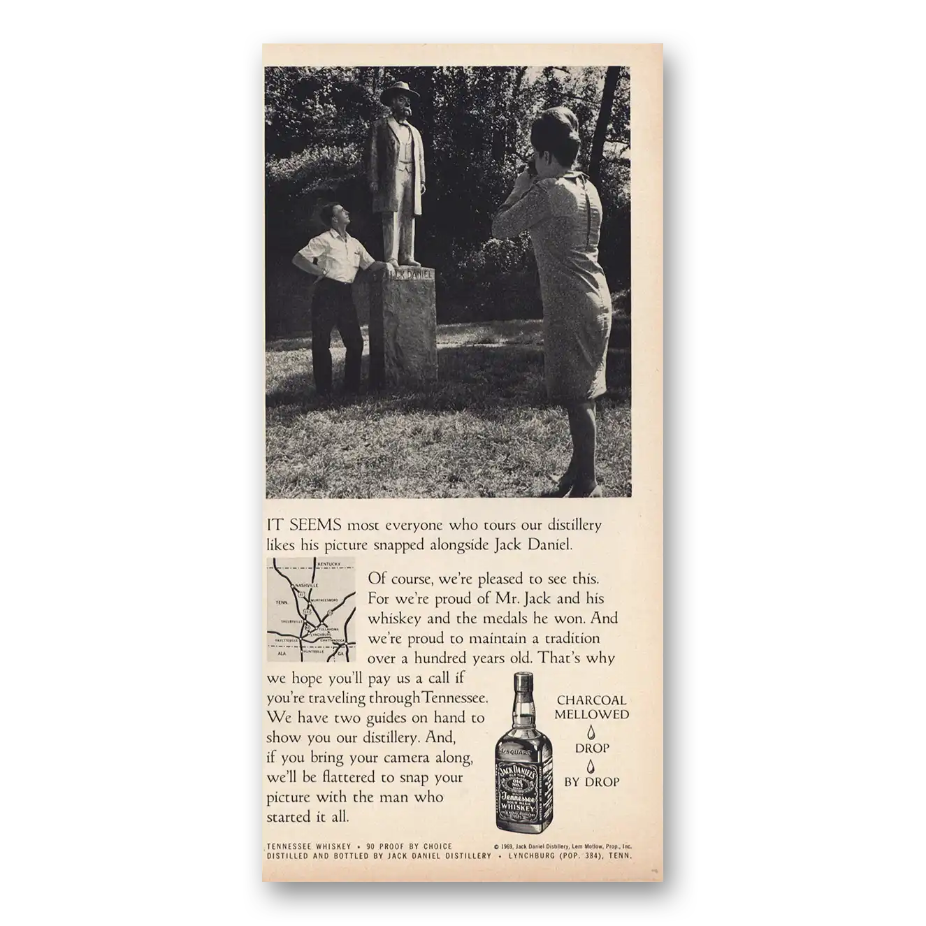 1969 Jack Daniels Likes His Picture Snapped Vintage Magazine Print Ad