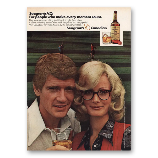 1971 Seagrams VO Whisky People Who Make Every Moment Count Vintage Magazine Print Ad