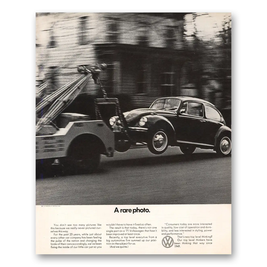 1971 Volkswagen Beetle Rare Photo Tow Truck Vintage Magazine Print Ad