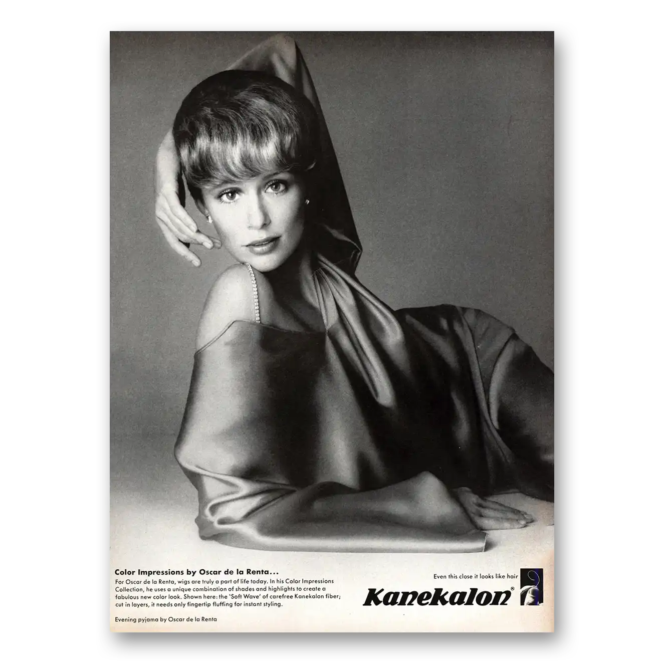 1973 Kanekalon Color Impressions Oscar de la Renta Vintage Magazine Print Ad