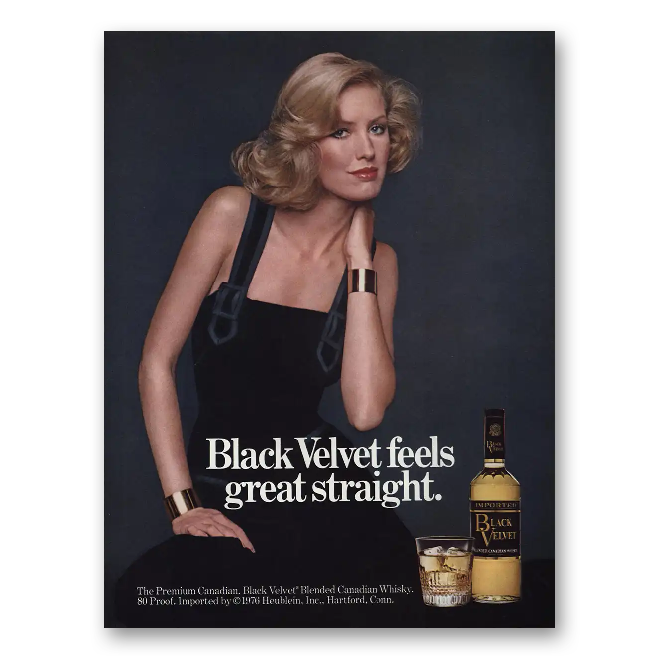 1976 Black Velvet Whisky Feels Great Straight Vintage Magazine Print Ad