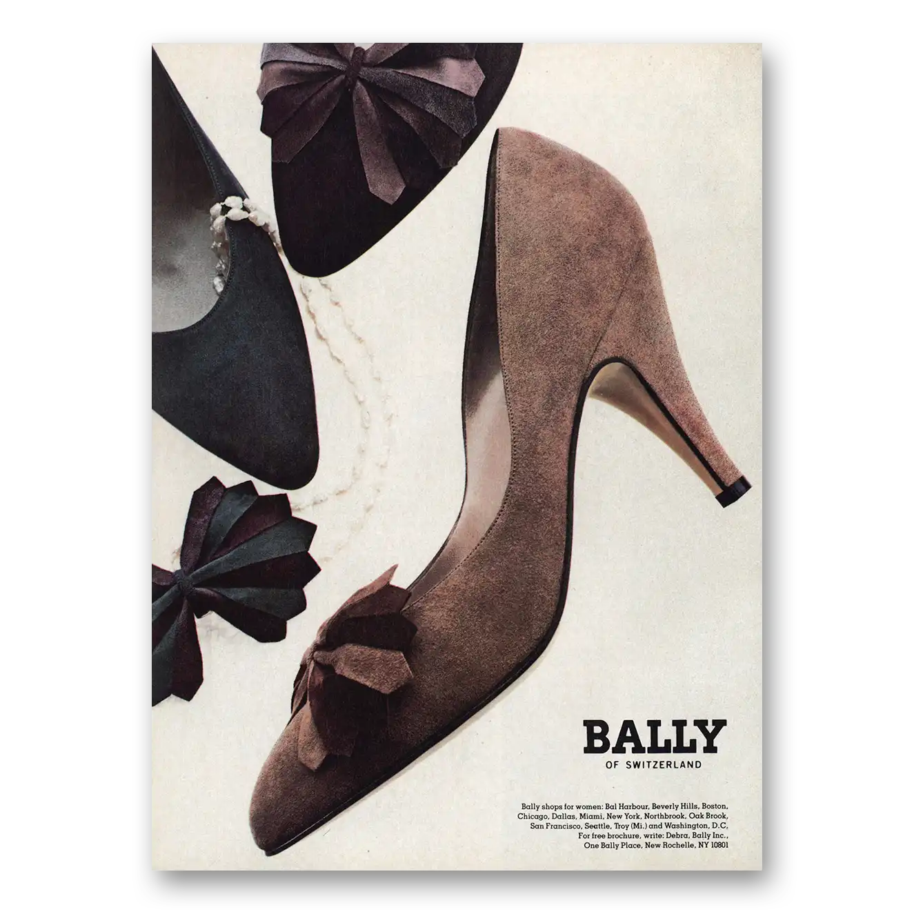 1983 Bally Shoes Womens Pump Shoes Vintage Magazine Print Ad