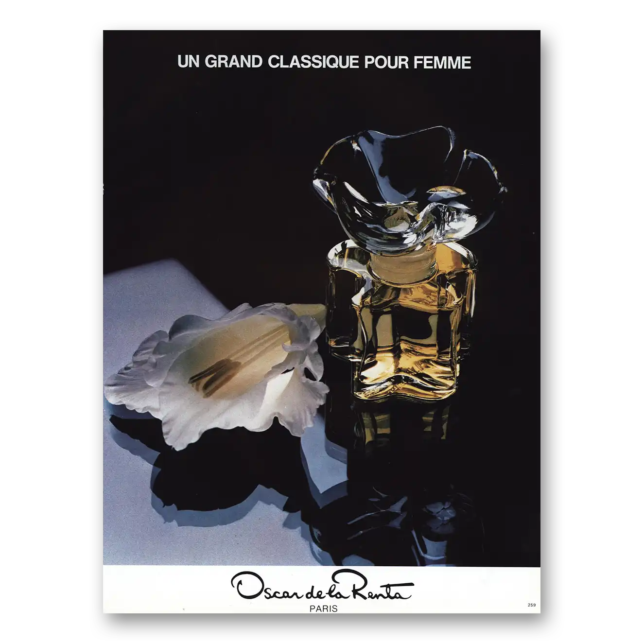 1984 Oscar de la Renta Parfum Un Grand Classique Pour Femme French Vintage Magazine Print Ad