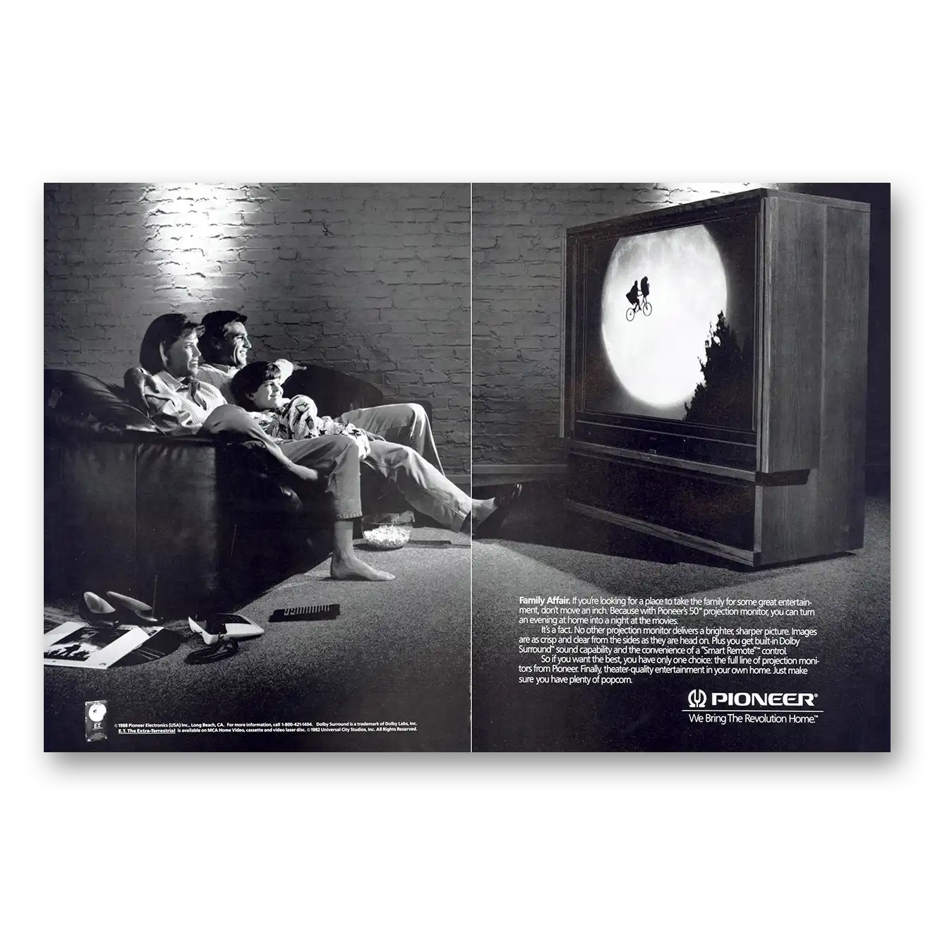 1988 Pioneer Projection Monitor TV ET Family Affair Vintage Magazine Print Ad