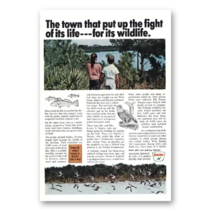1967 Sinclair Print Ad | Town That Put Up Fight