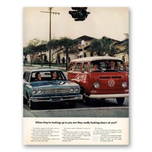 1971 Volkswagen Station Wagon Print Ad | Looking Down
